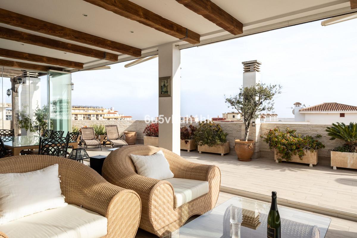 Apartment Penthouse in Los Boliches