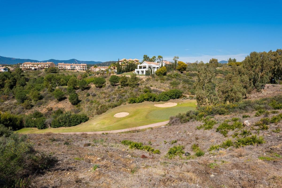 Plot Residential in Estepona