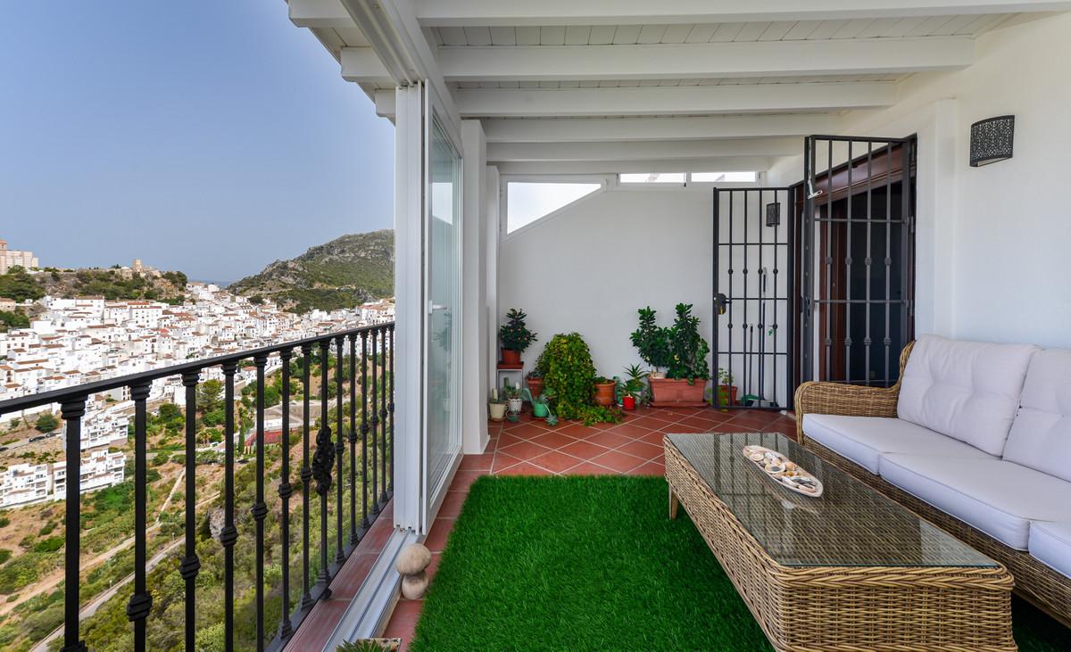 Townhouse Terraced in Casares