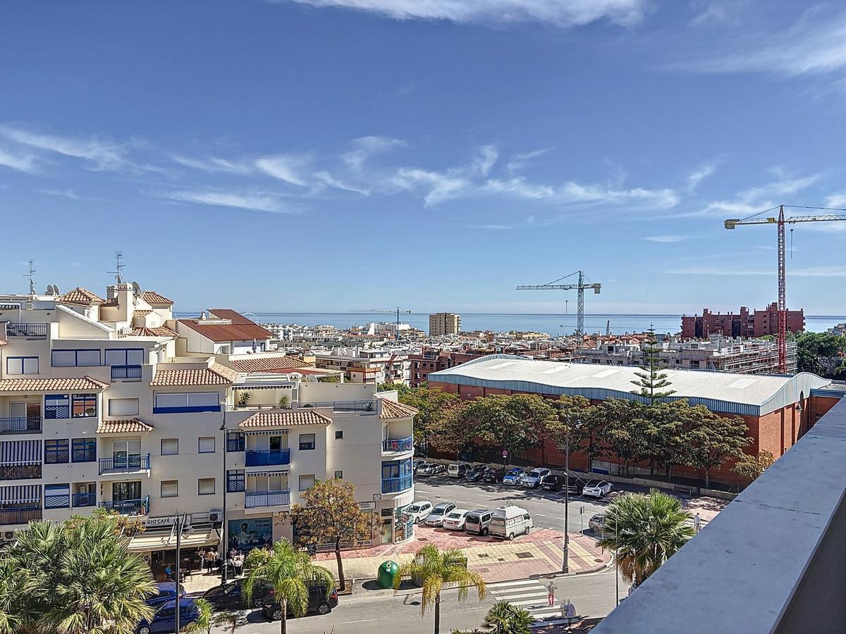 Apartment Penthouse in Estepona