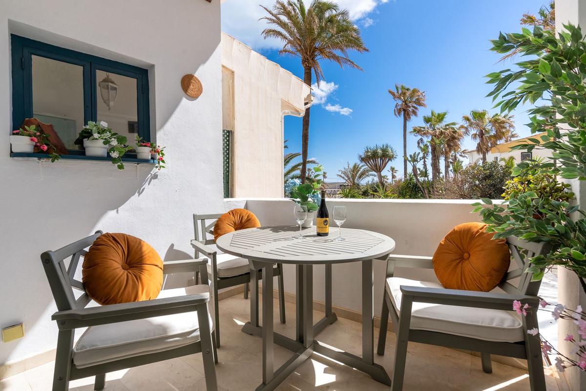 Apartment Ground Floor in Puerto de Cabopino