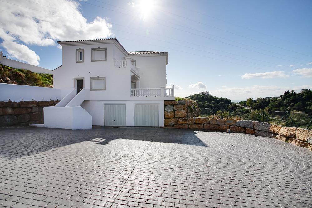 Villa Detached in Estepona