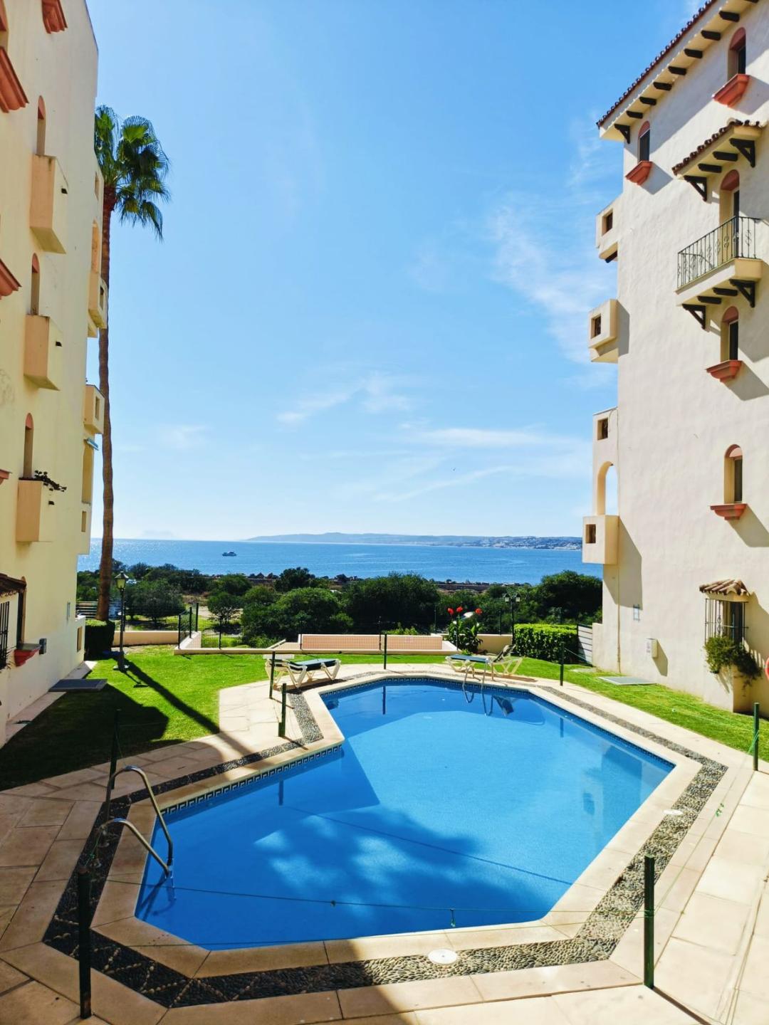 Apartment Middle Floor in Estepona