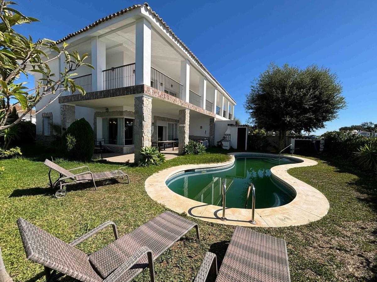 Villa Semi Detached in La Mairena