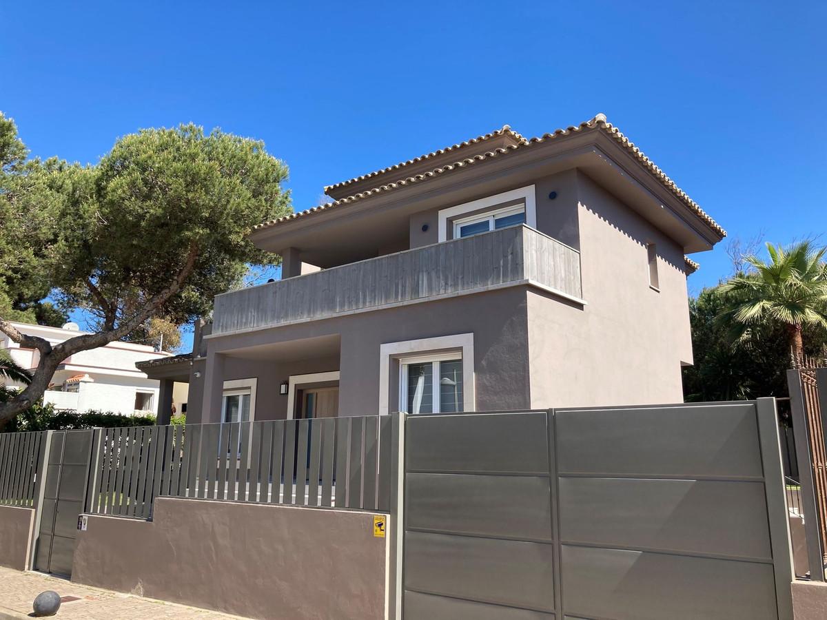 Villa Detached in Elviria