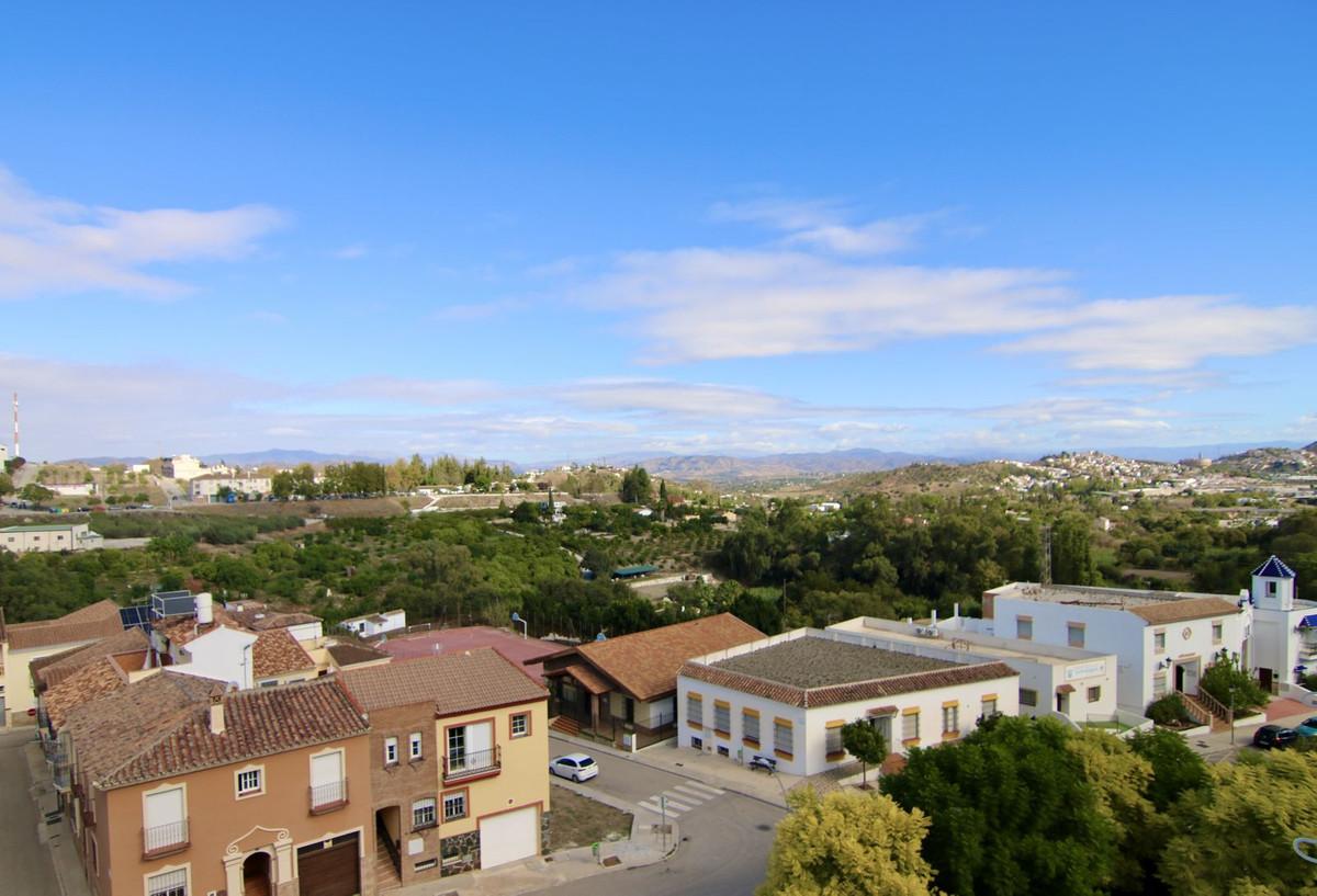 Apartment Ground Floor in Coín