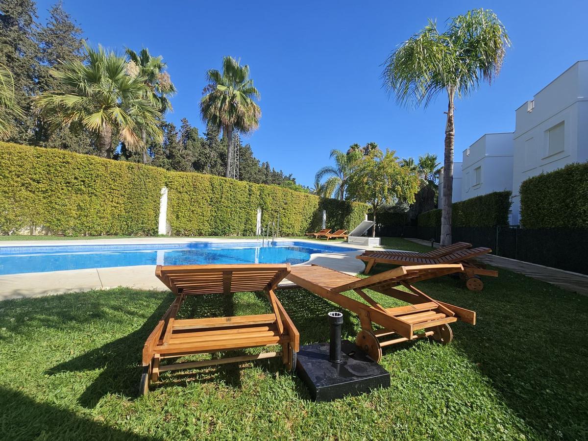 Townhouse Terraced in Nueva Andalucía