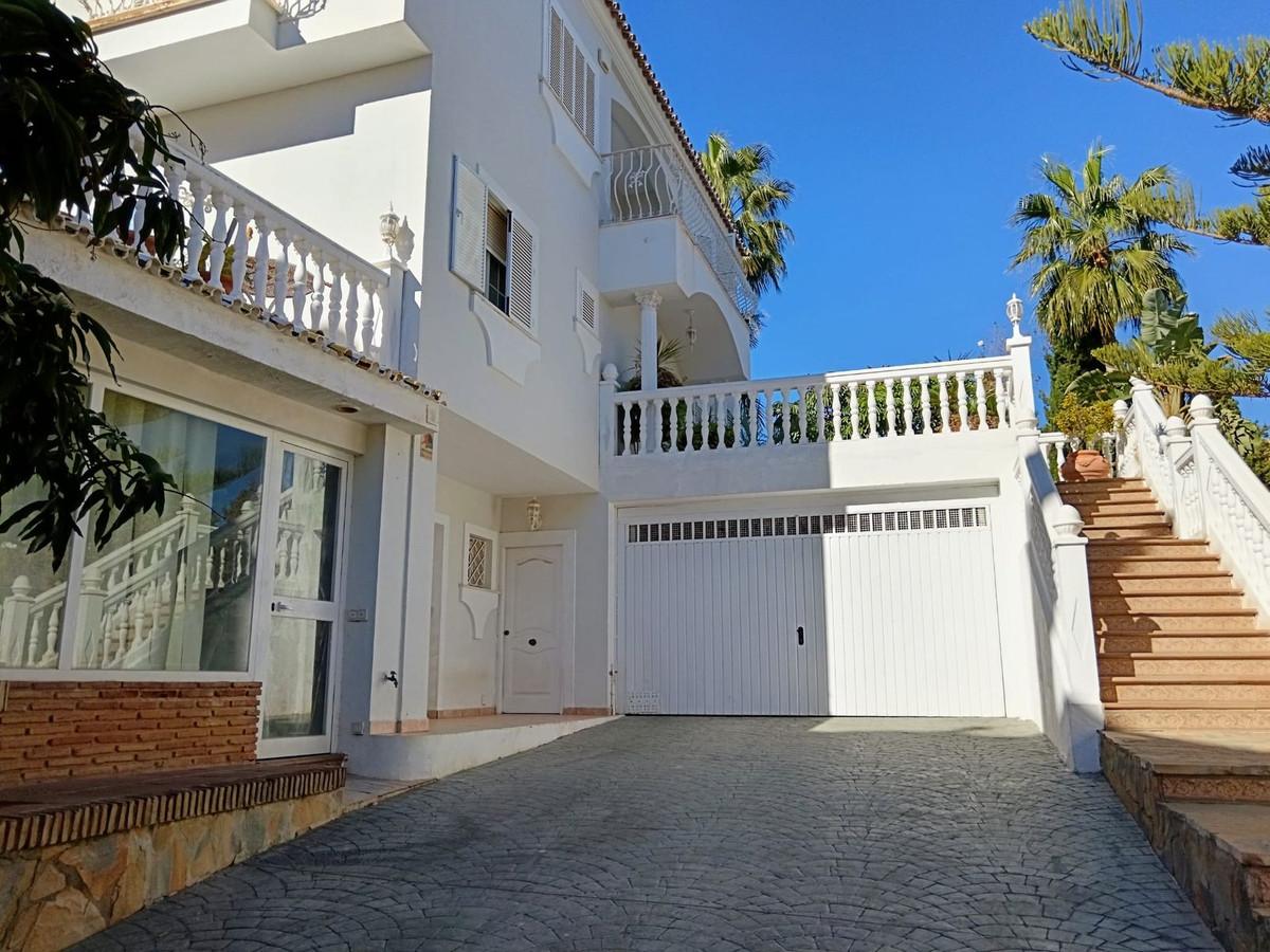 Villa Detached in Benalmadena Costa