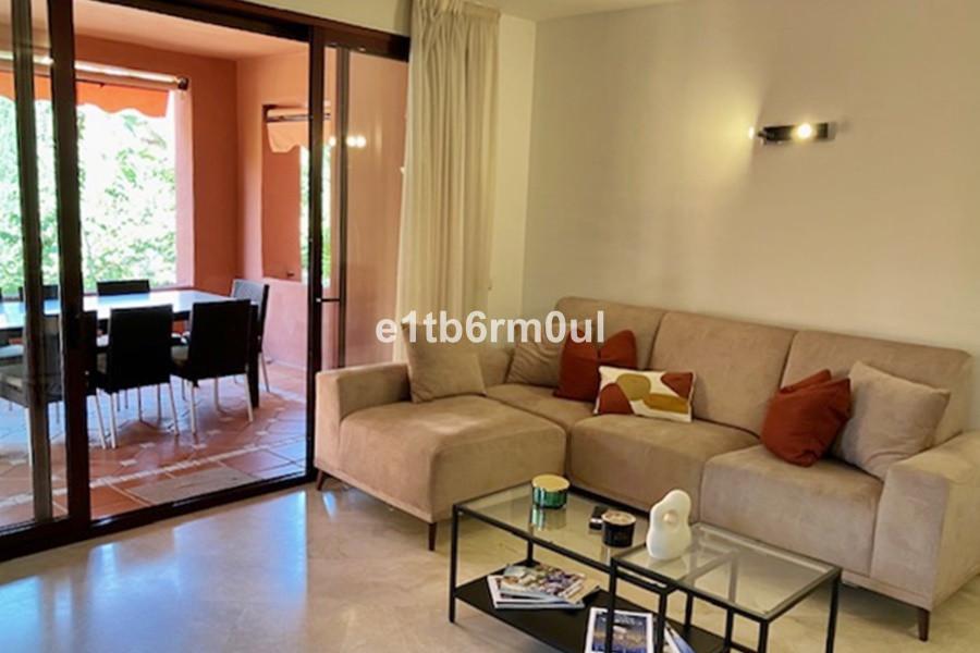 Apartment Middle Floor in Marbella