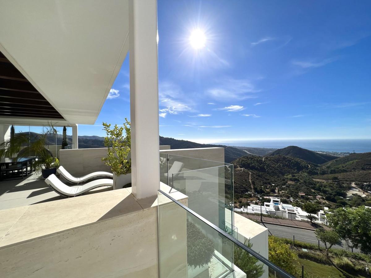 Apartment Penthouse in Marbella