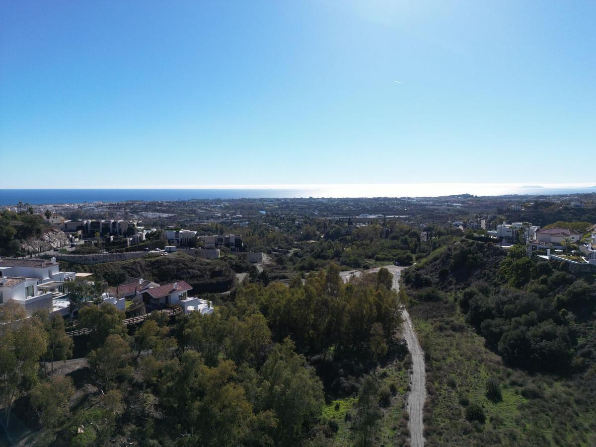 Plot Residential in Benahavís