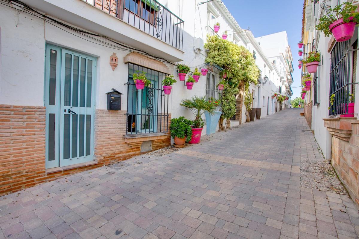 Apartment Ground Floor in Estepona