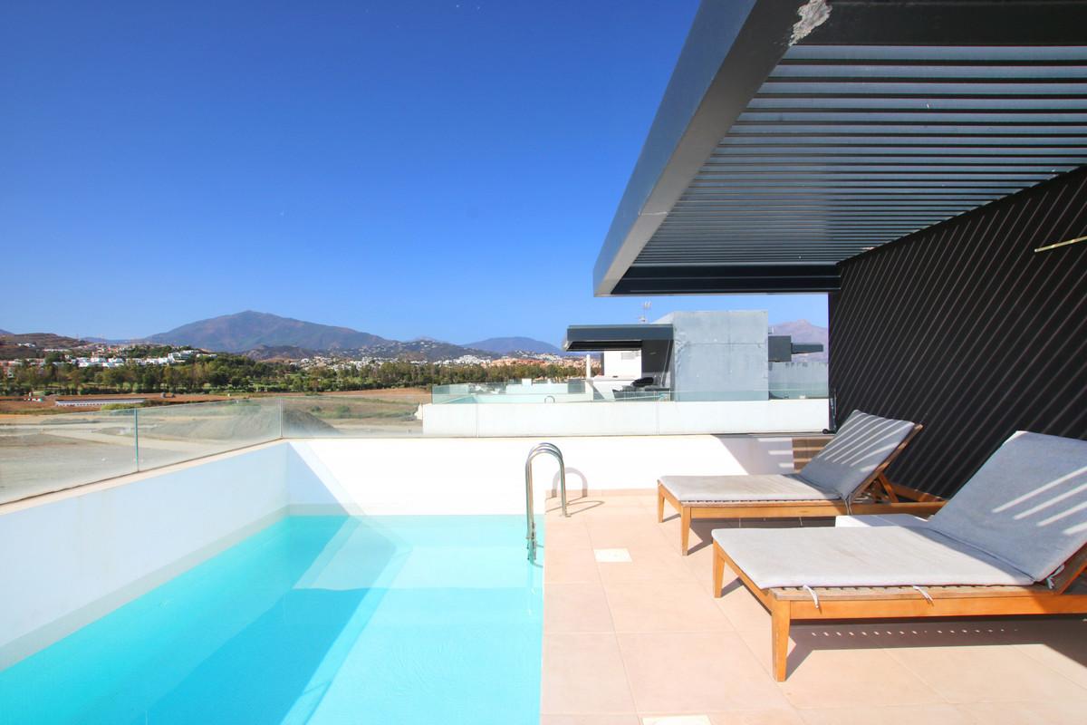 Apartment Penthouse in Estepona