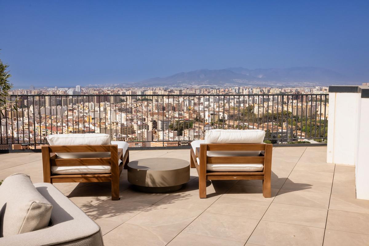 Apartment Middle Floor in Málaga Centro