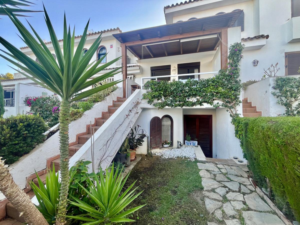 Townhouse Terraced in Costalita