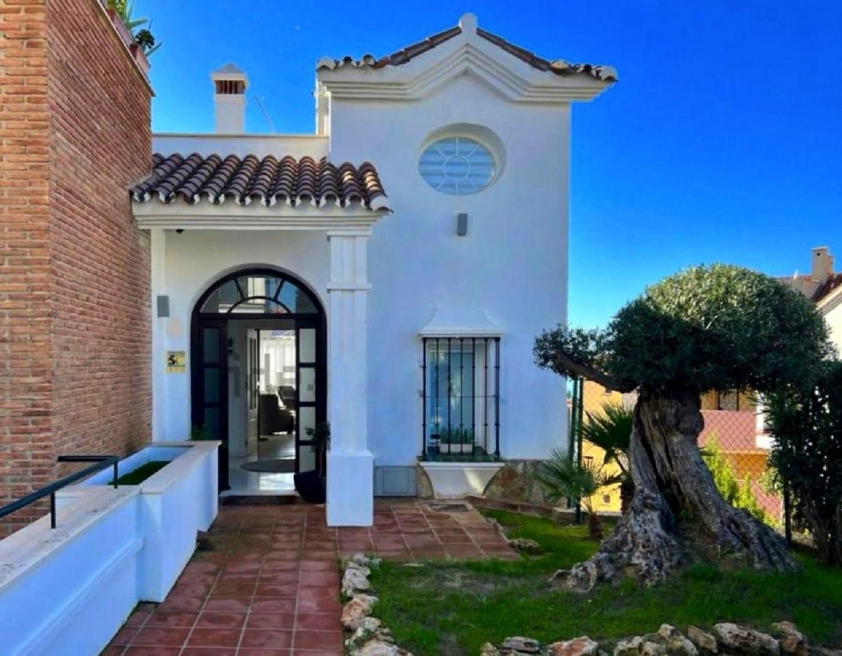 Villa Semi Detached in Riviera del Sol