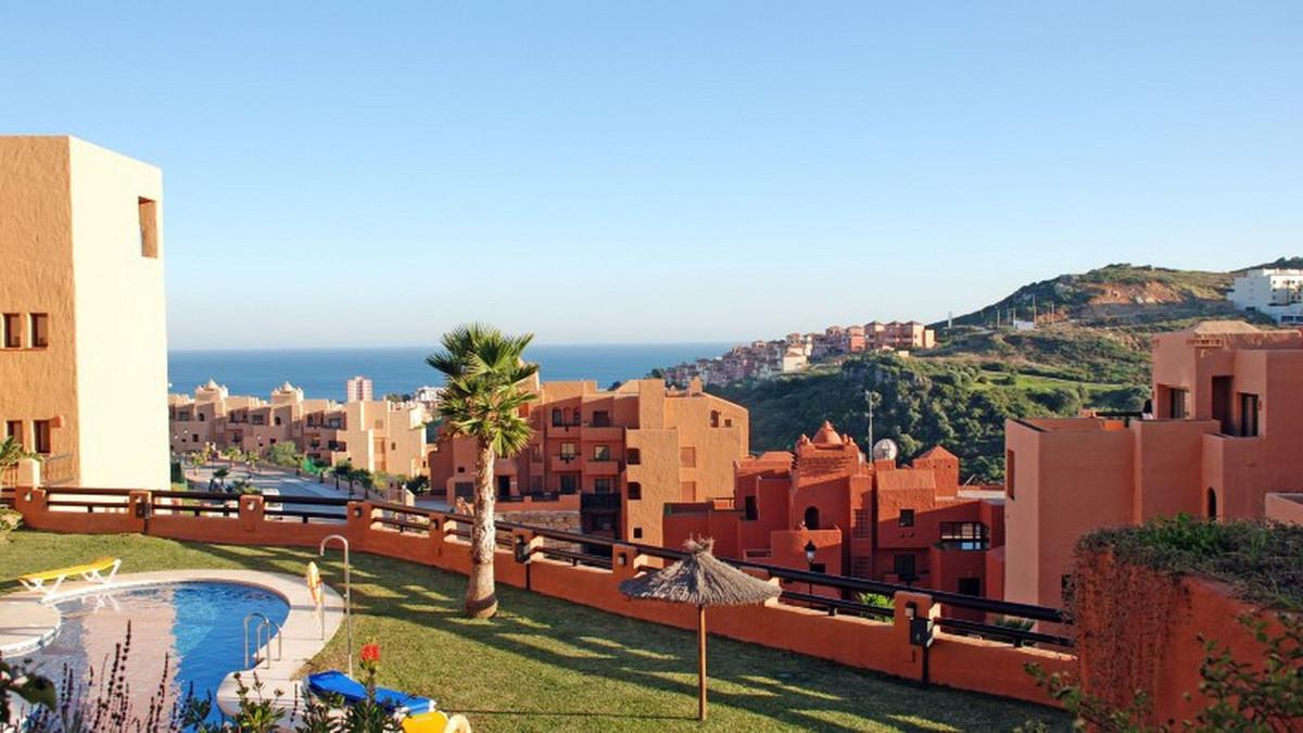 Apartment Middle Floor in La Duquesa