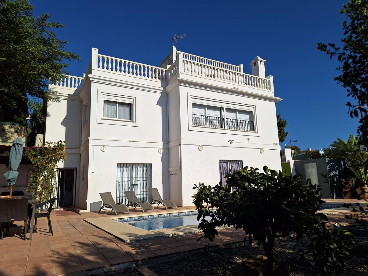 Villa Detached in Estepona