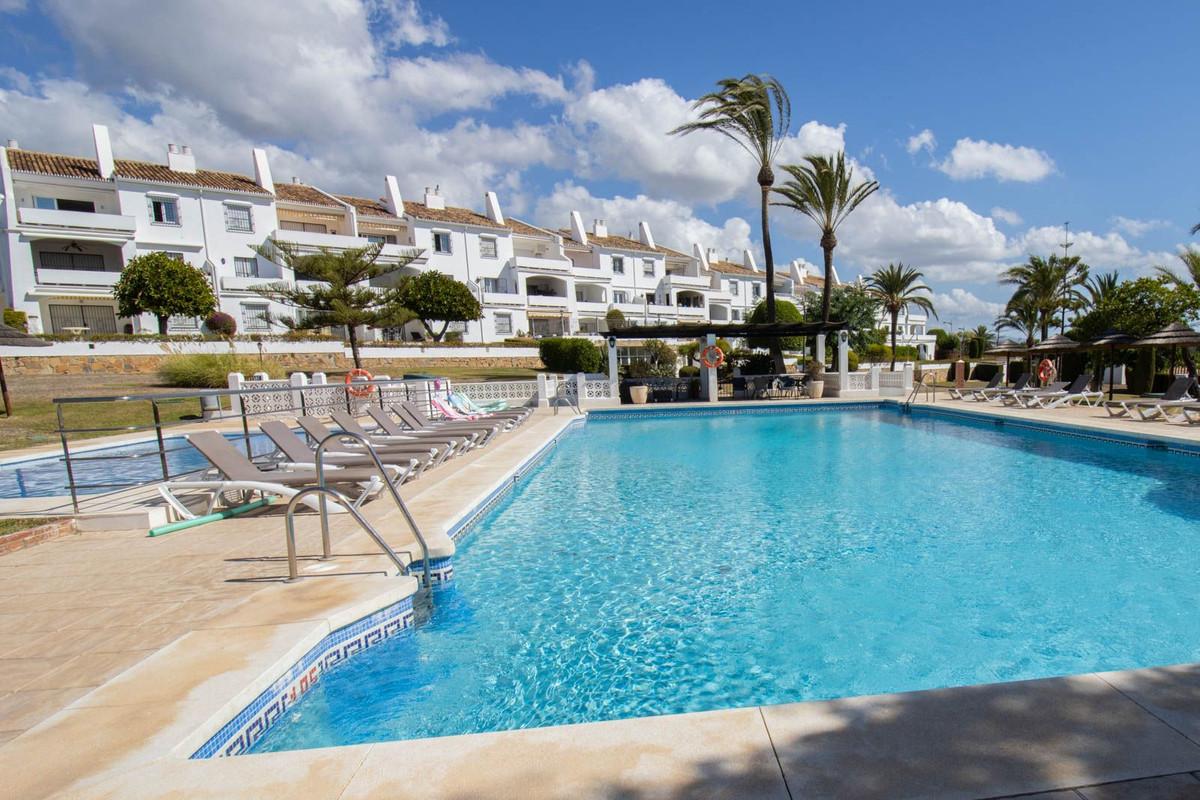 Apartment Penthouse in Nueva Andalucía