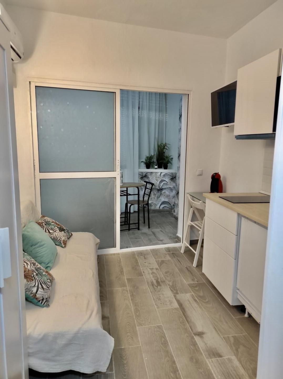 Apartment Middle Floor in Torremolinos Centro