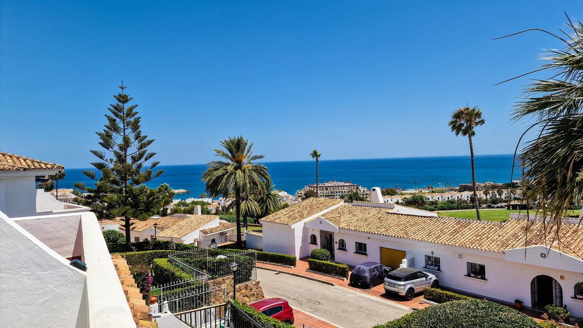 Townhouse Terraced in La Duquesa