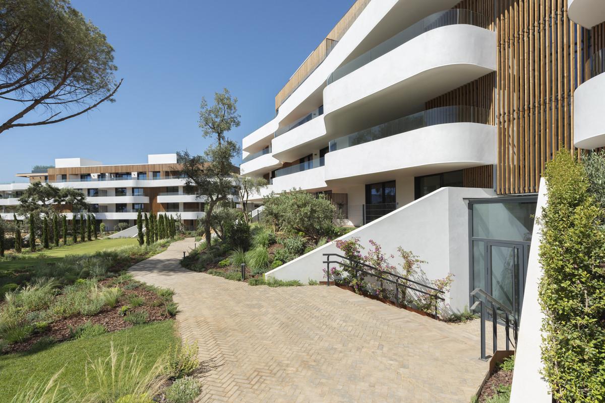 Apartment Middle Floor in Sotogrande Alto