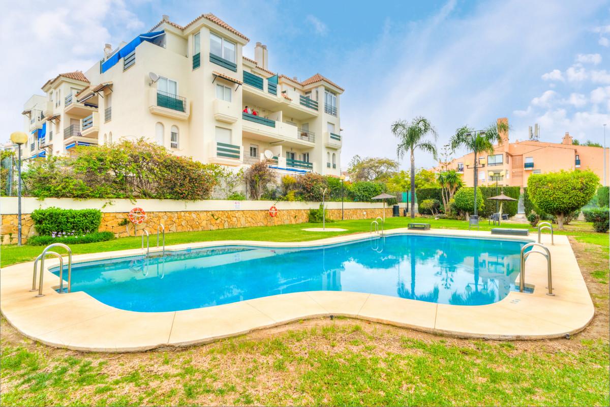 Apartment Middle Floor in Nueva Andalucía