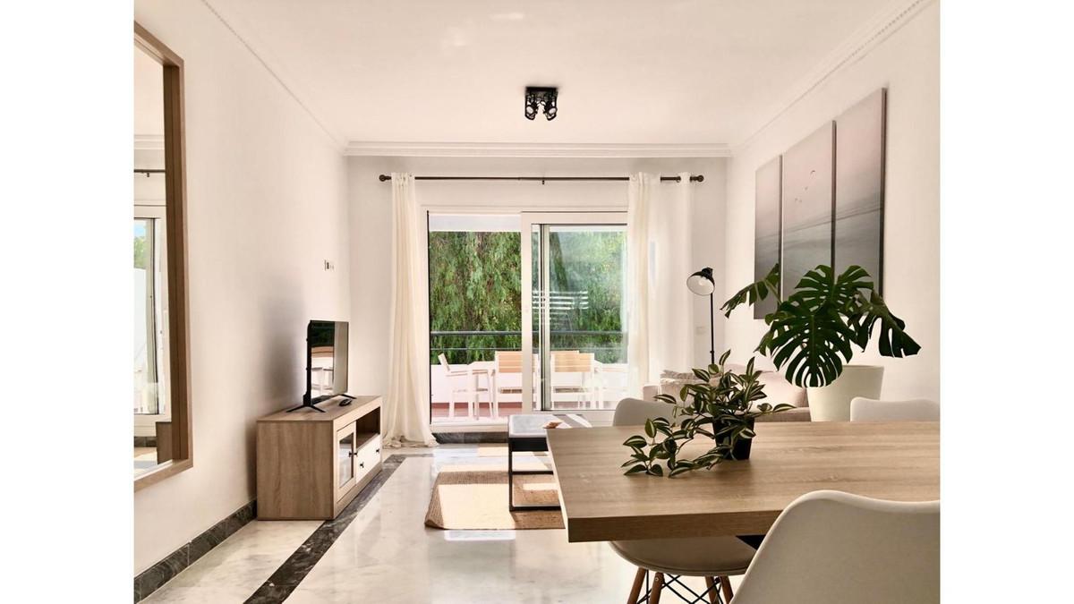 Apartment Penthouse in Nueva Andalucía