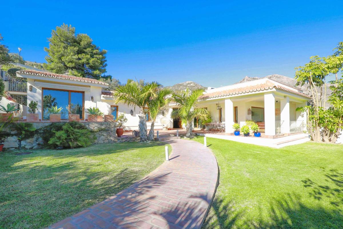 Villa Detached in Benalmadena