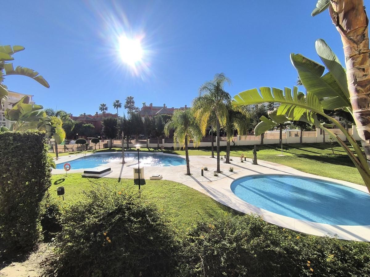 Apartment Middle Floor in La Cala de Mijas