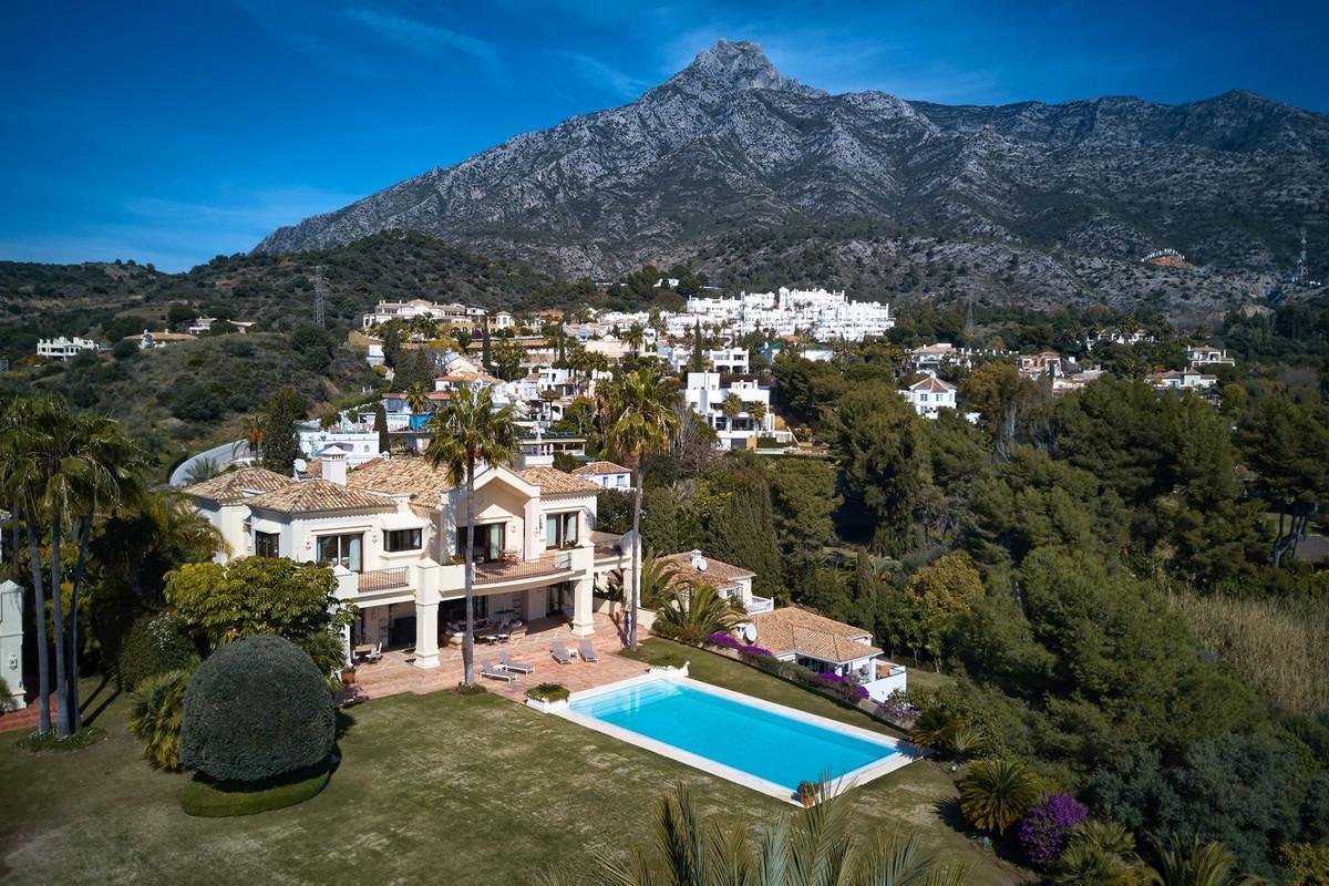 Villa Detached in Marbella