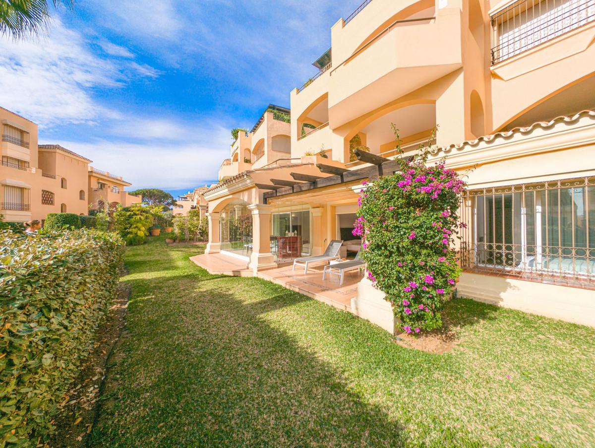 Apartment Ground Floor in Elviria