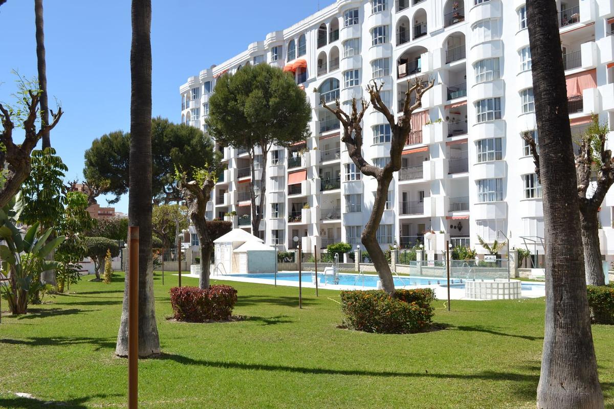 Apartment Middle Floor in Los Boliches