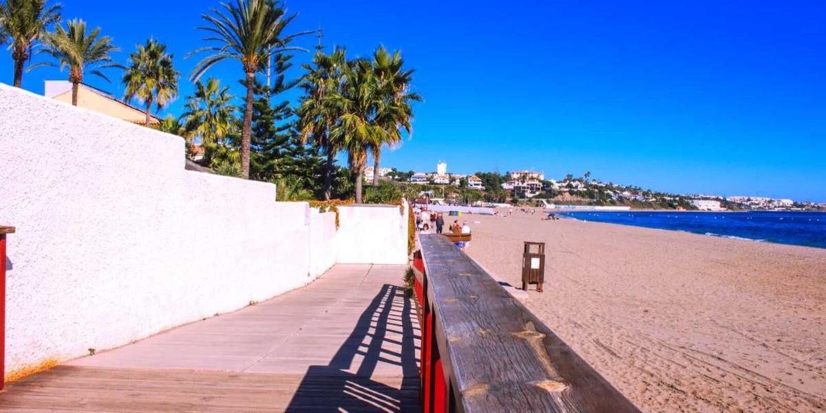 Apartment Middle Floor in La Cala de Mijas