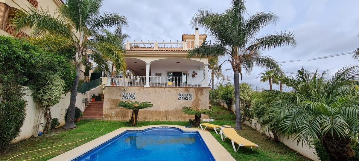 Villa Detached in Riviera del Sol