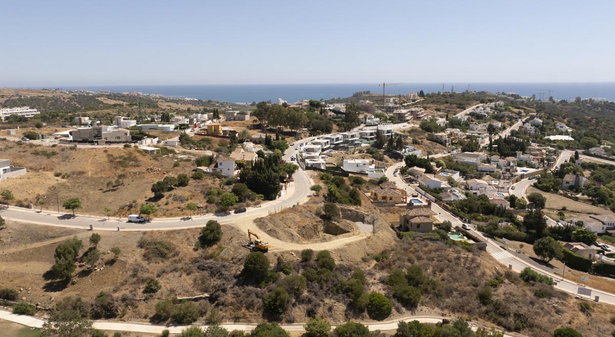 Plot Residential in Estepona