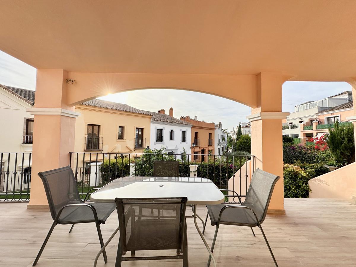 Townhouse Terraced in Bel Air