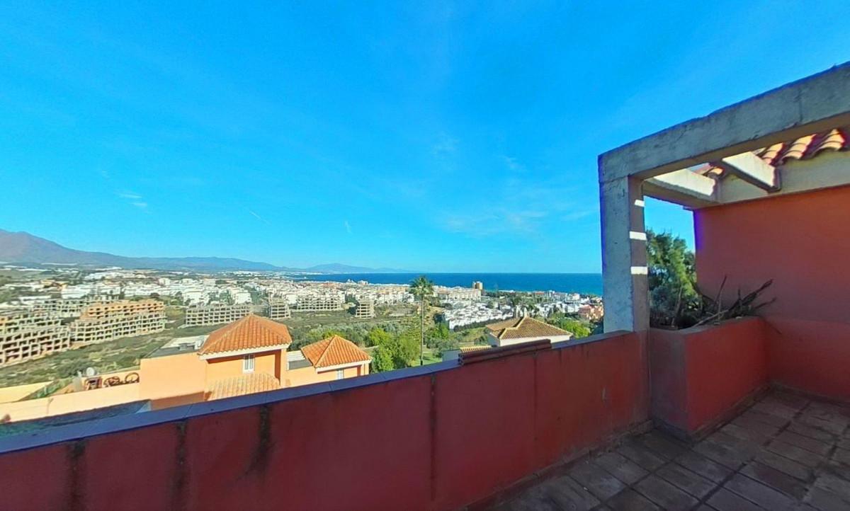 Apartment Duplex in La Duquesa