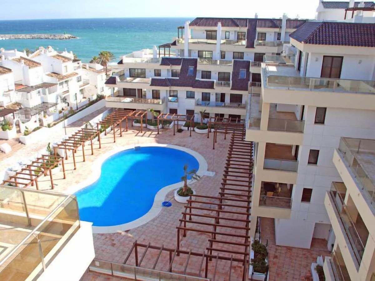 Apartment Ground Floor in La Duquesa