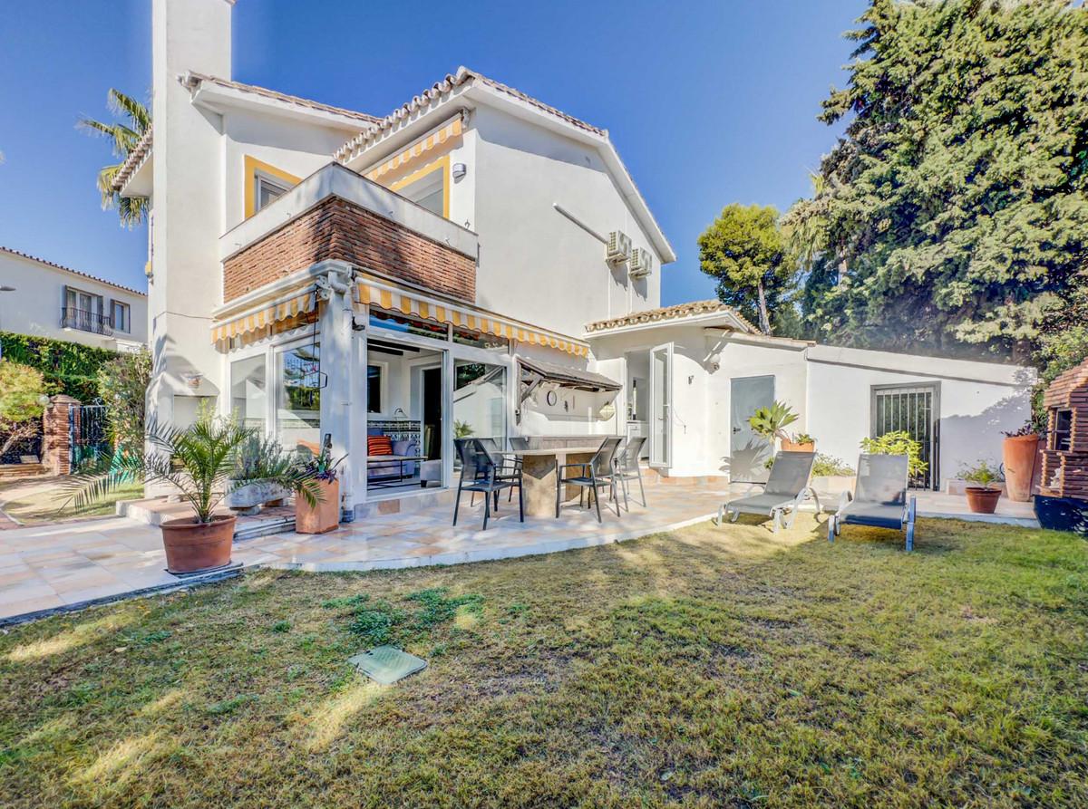 Townhouse Semi Detached in Calahonda