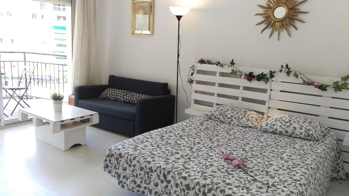 Studio Middle Floor in Torremolinos