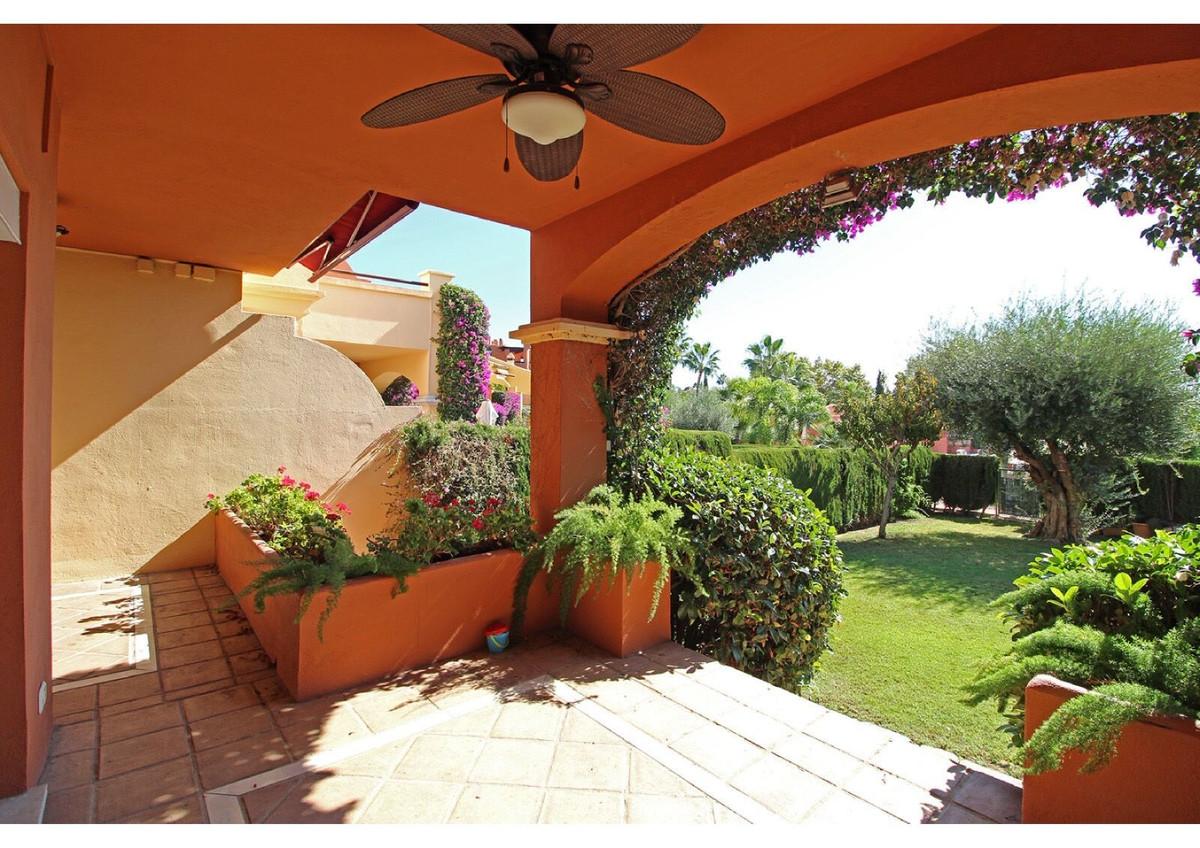 Townhouse Terraced in Puerto Banús