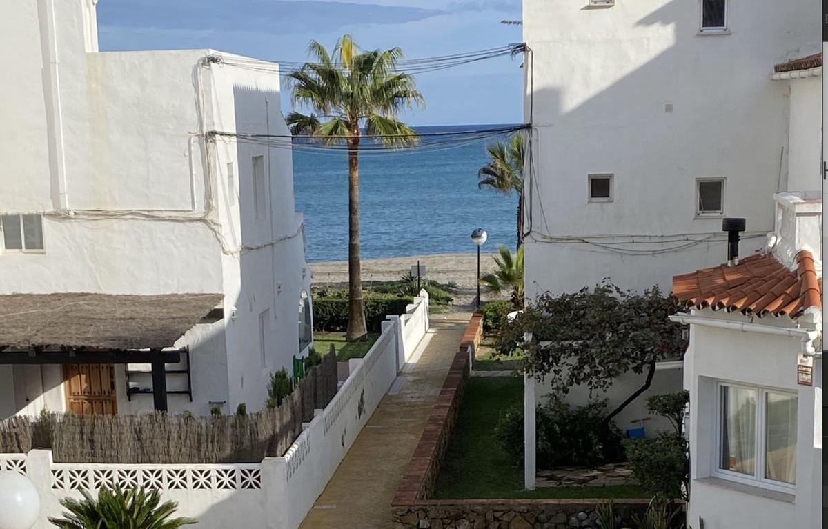 Townhouse Terraced in La Duquesa