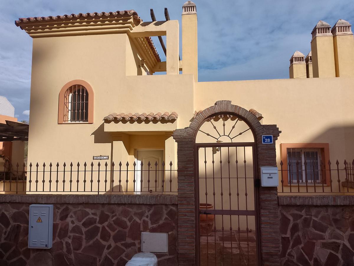 Villa Semi Detached in Sierrezuela