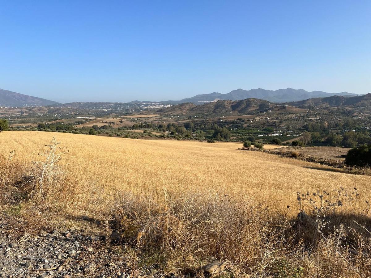 Plot Land in Coín