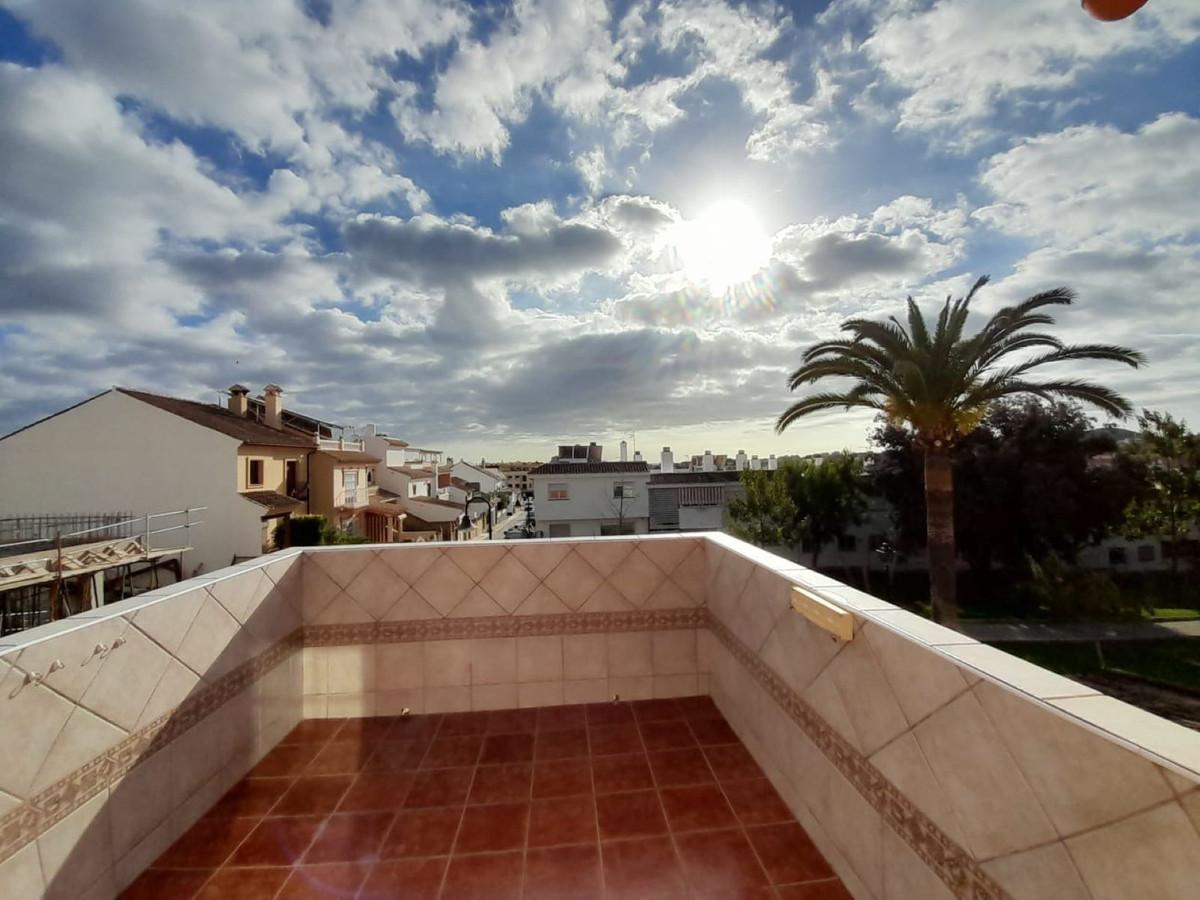 Townhouse Terraced in Las Lagunas