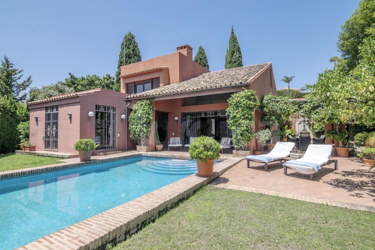 Villa Detached in Marbella