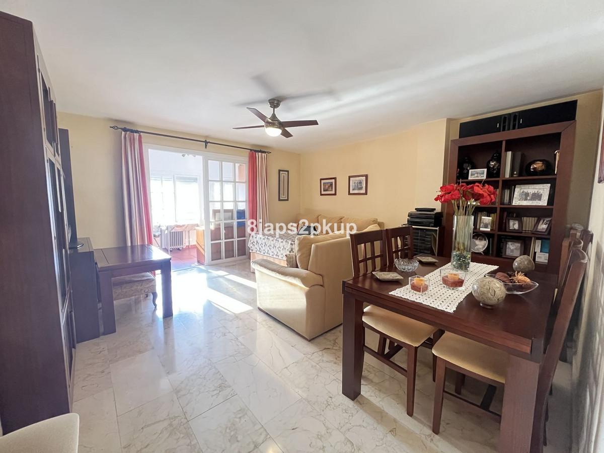 Apartment Middle Floor in Estepona