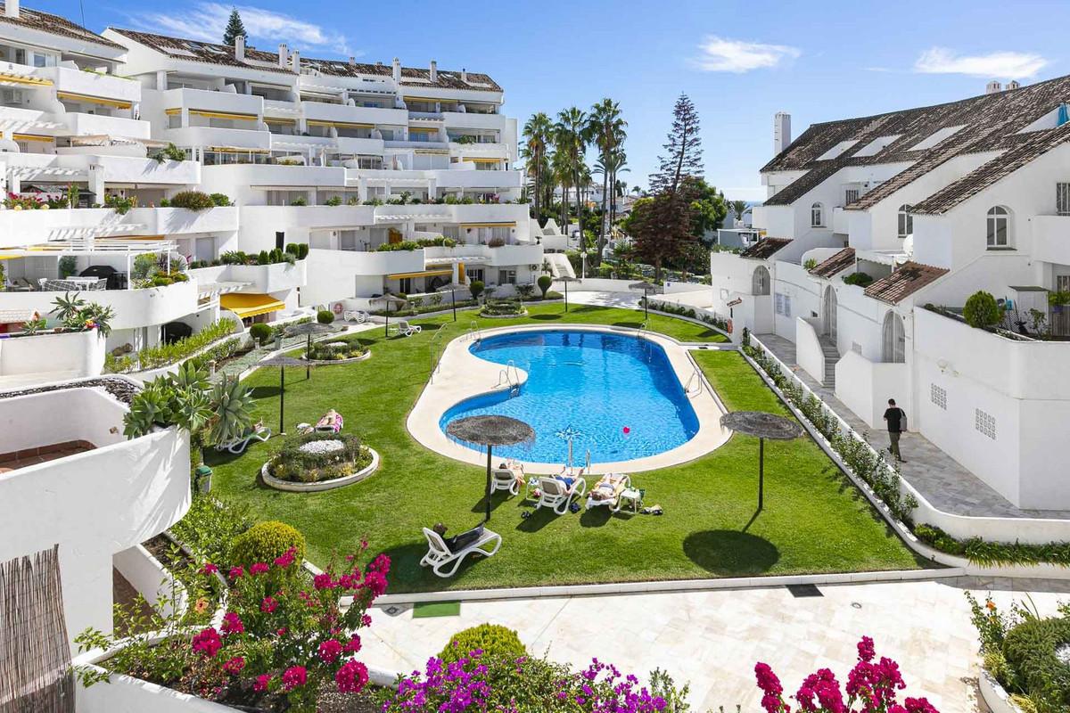 Apartment Ground Floor in Nueva Andalucía