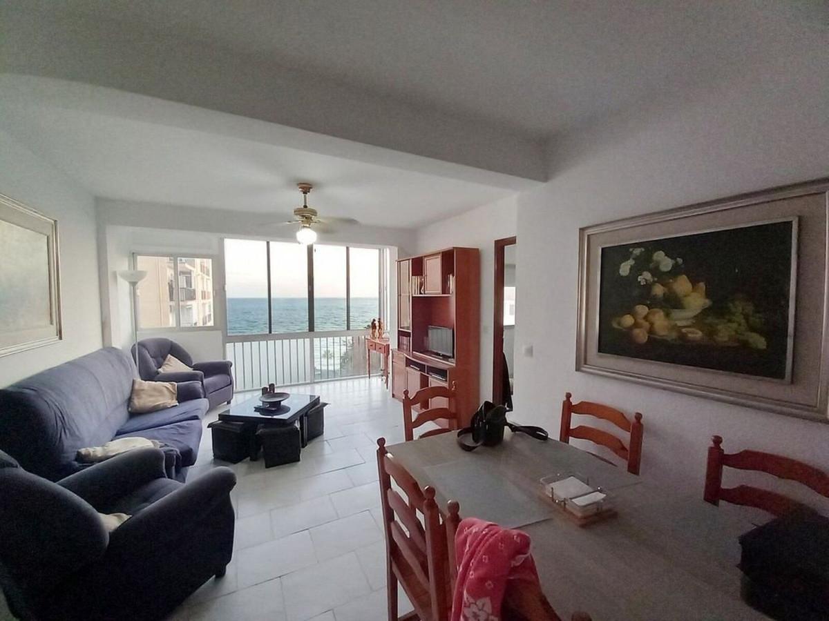 Apartment Middle Floor in Calahonda